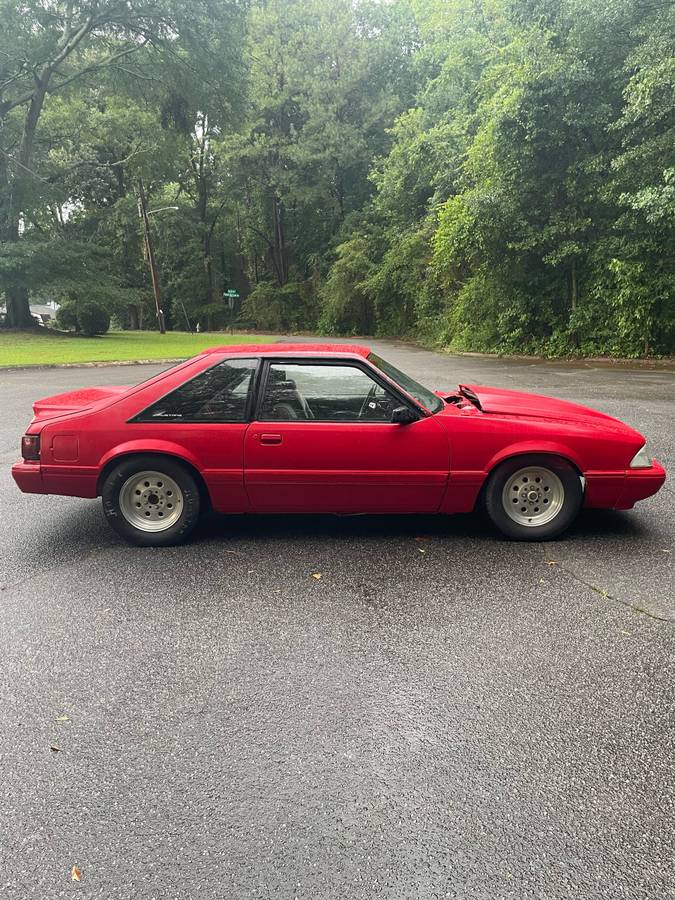 Ford-mustang-1984-red-2