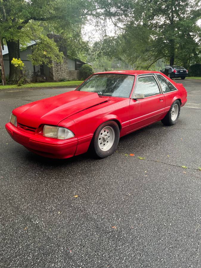 Ford-mustang-1984-red-8