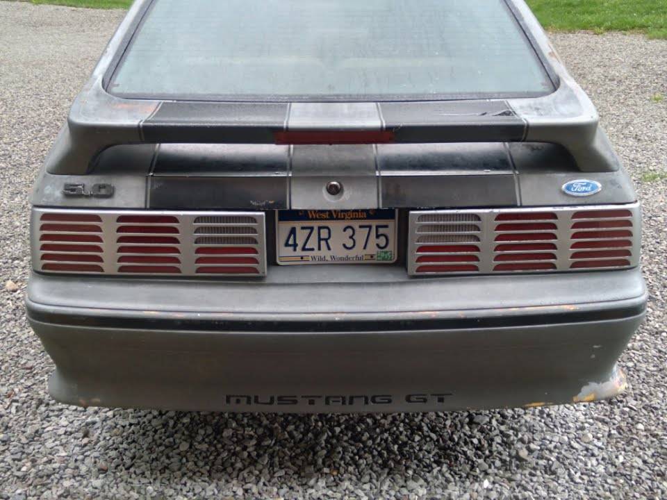 Ford-mustang-1988-14