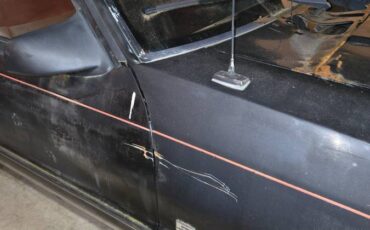Ford-mustang-1988-black-1