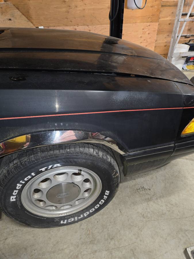 Ford-mustang-1988-black-2