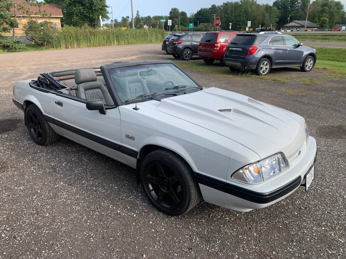 Ford-mustang-1989-3