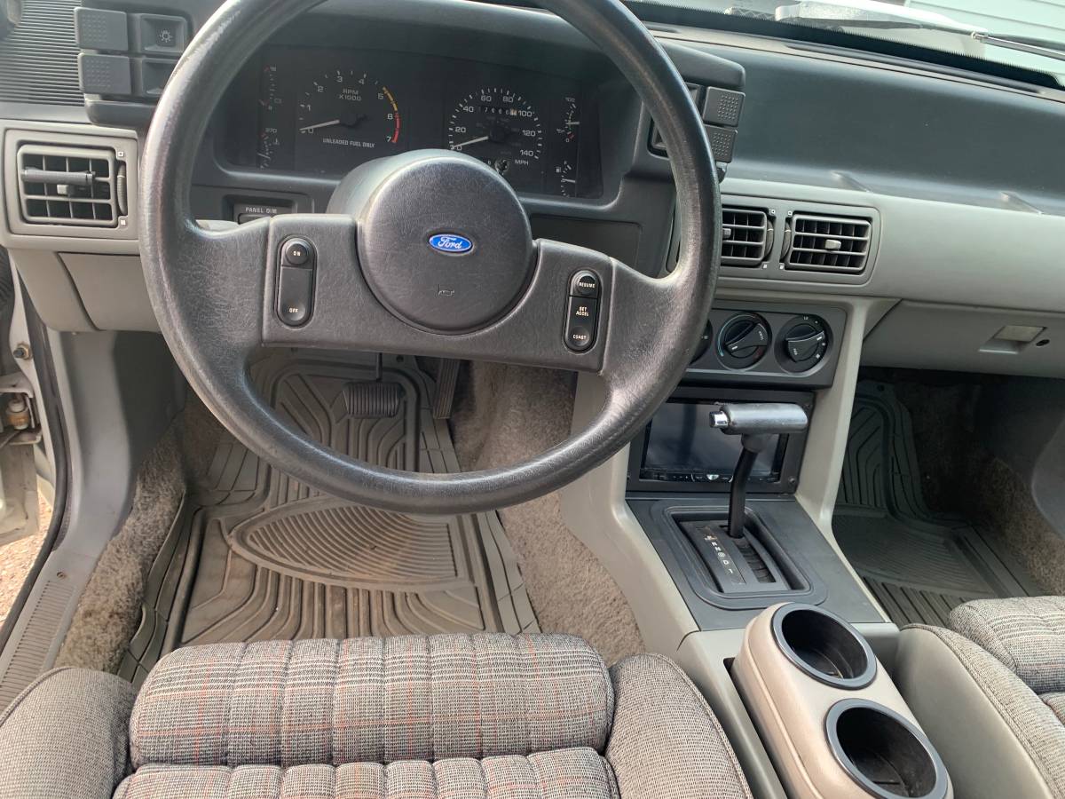 Ford-mustang-1989-8
