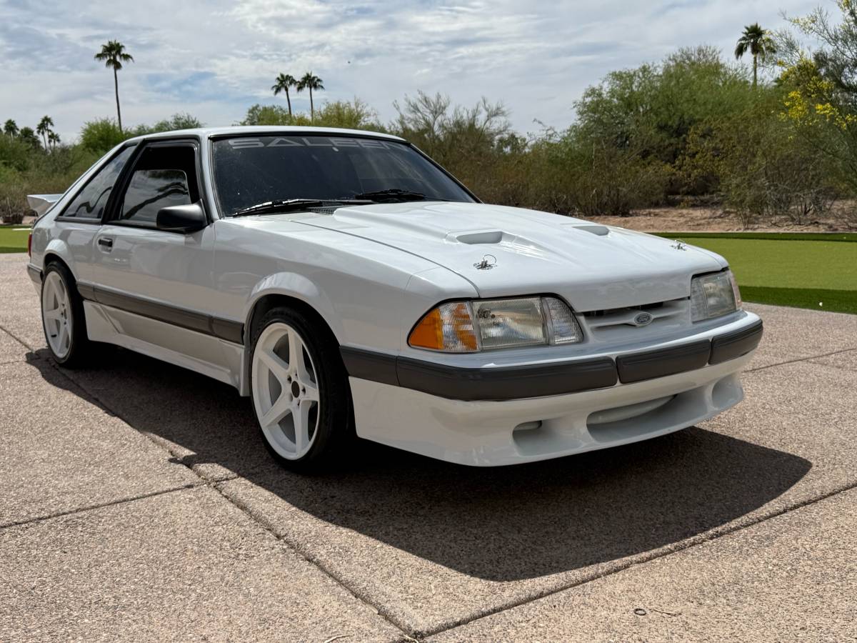 Ford-mustang-1989-white-1