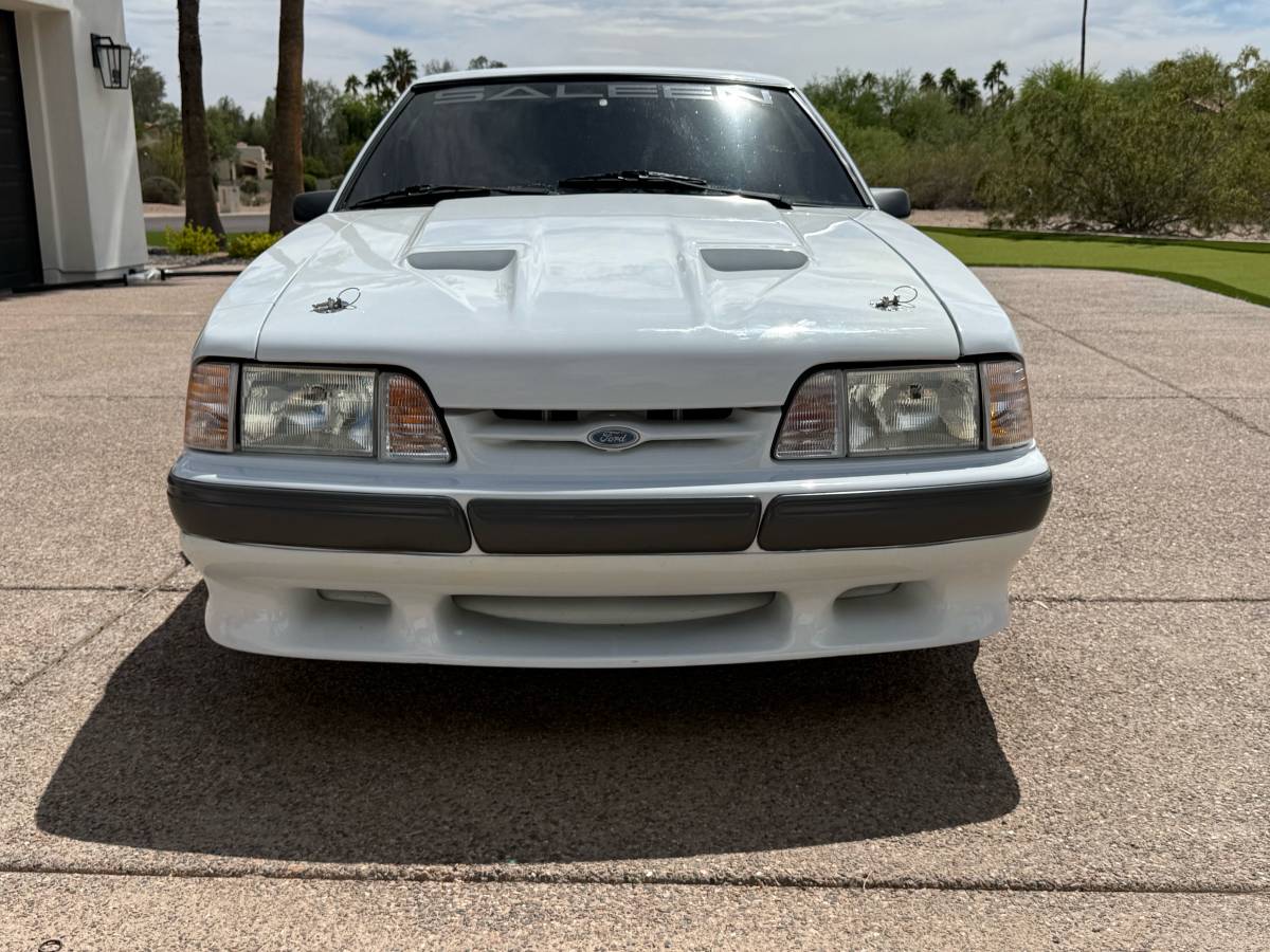 Ford-mustang-1989-white-2