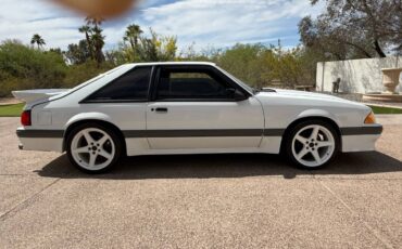 Ford-mustang-1989-white-3