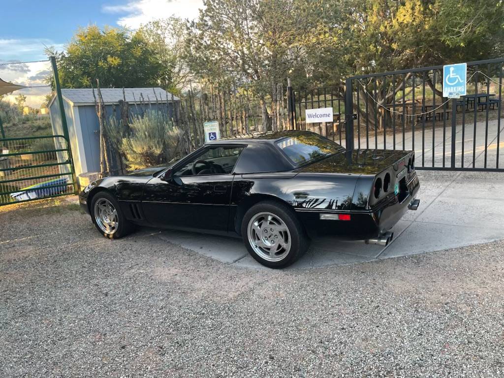 Ford-mustang-1990-black