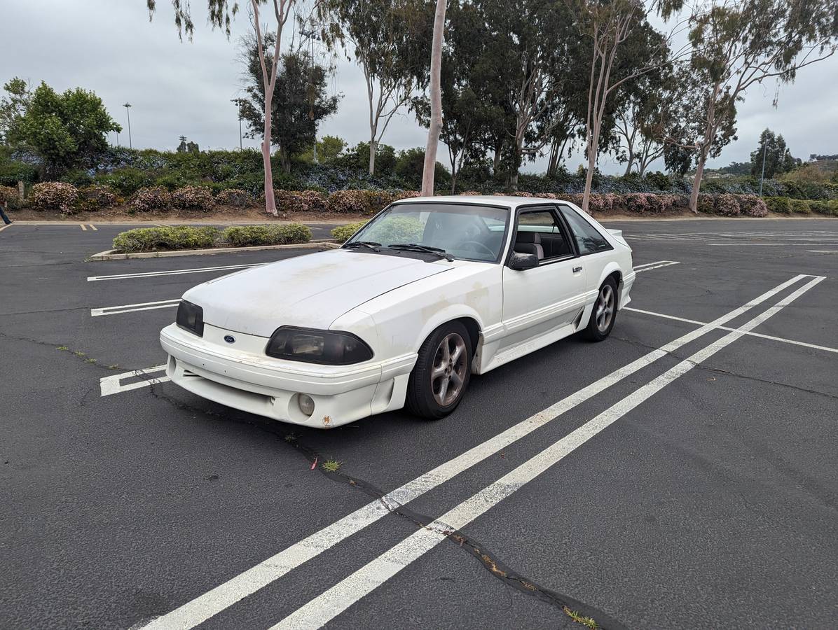 Ford-mustang-1990-white-1