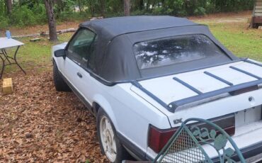 Ford-mustang-1990-white