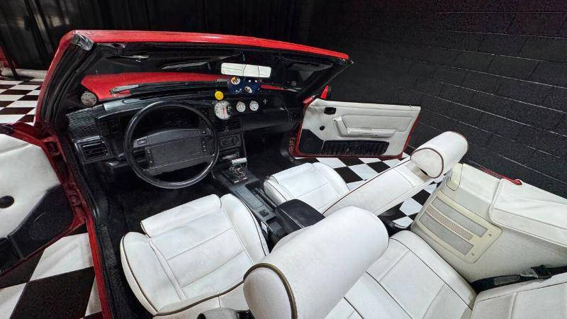 Ford-mustang-1992-red