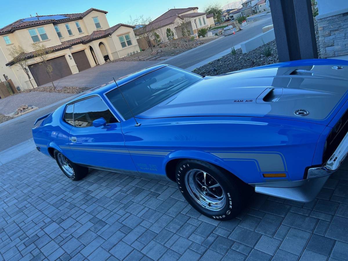 Ford-mustang-boss-351-1971-blue-21