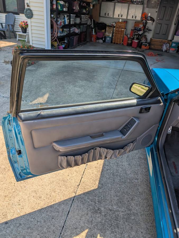 Ford-mustang-cobra-1993-custom-19