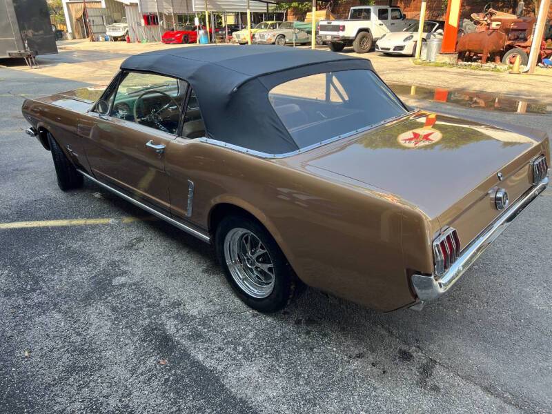 Ford-mustang-convertible-1964-brown-1
