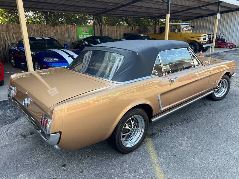 Ford-mustang-convertible-1964-brown-3