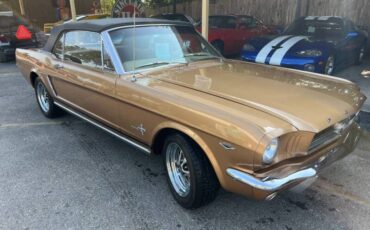 Ford-mustang-convertible-1964-brown