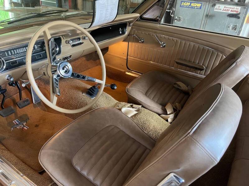 Ford-mustang-convertible-1964-brown-4