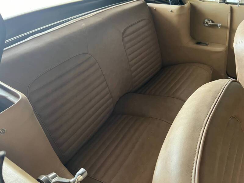 Ford-mustang-convertible-1964-brown-7