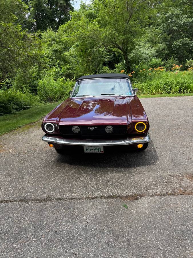 Ford-mustang-convertible-1965-10