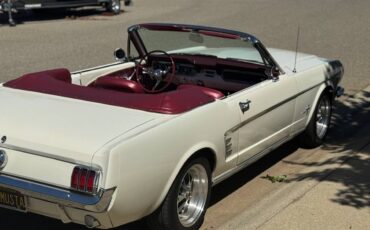 Ford-mustang-convertible-1966-white-2