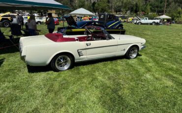 Ford-mustang-convertible-1966-white-20