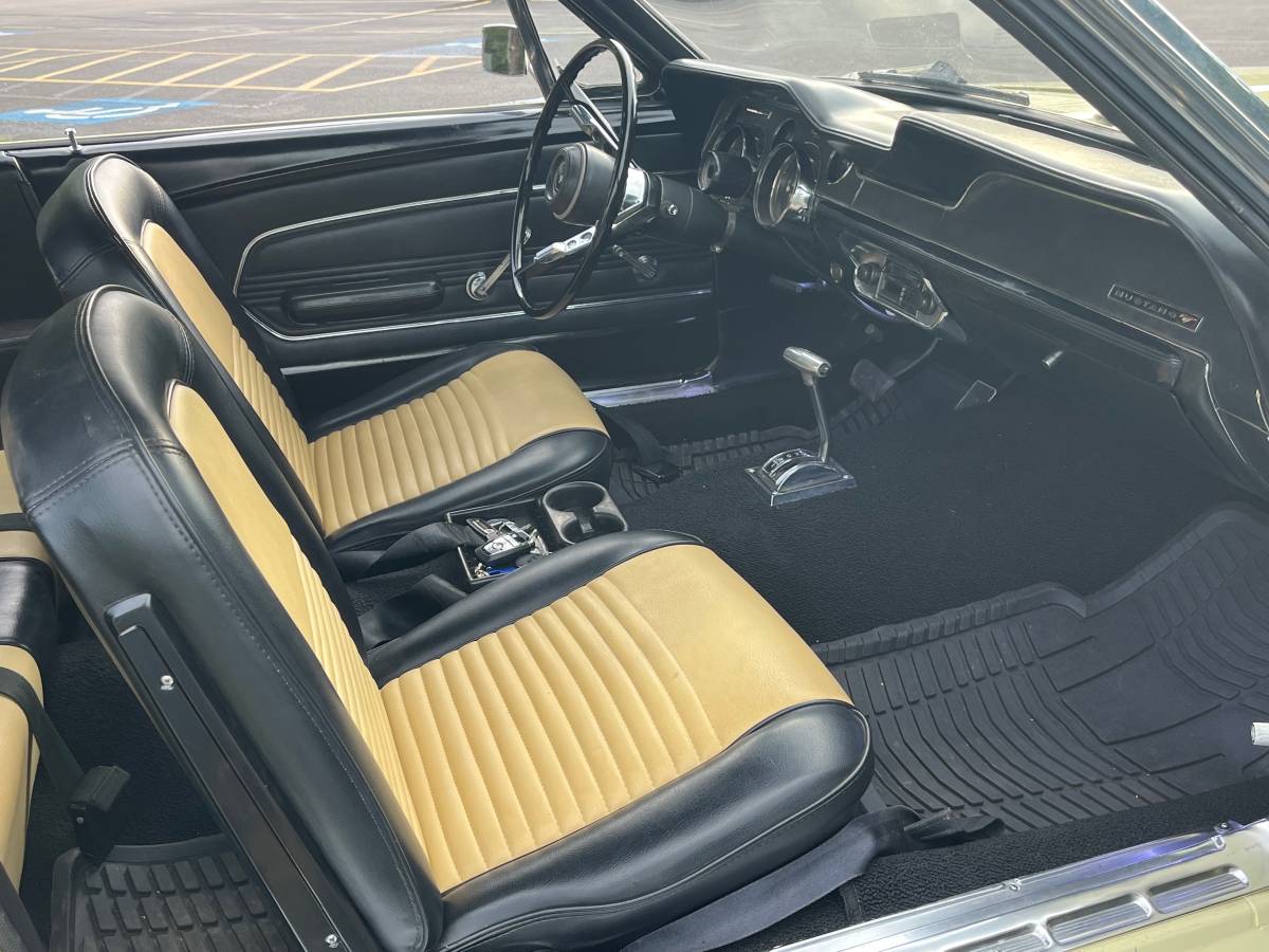 Ford-mustang-convertible-1967-yellow-10
