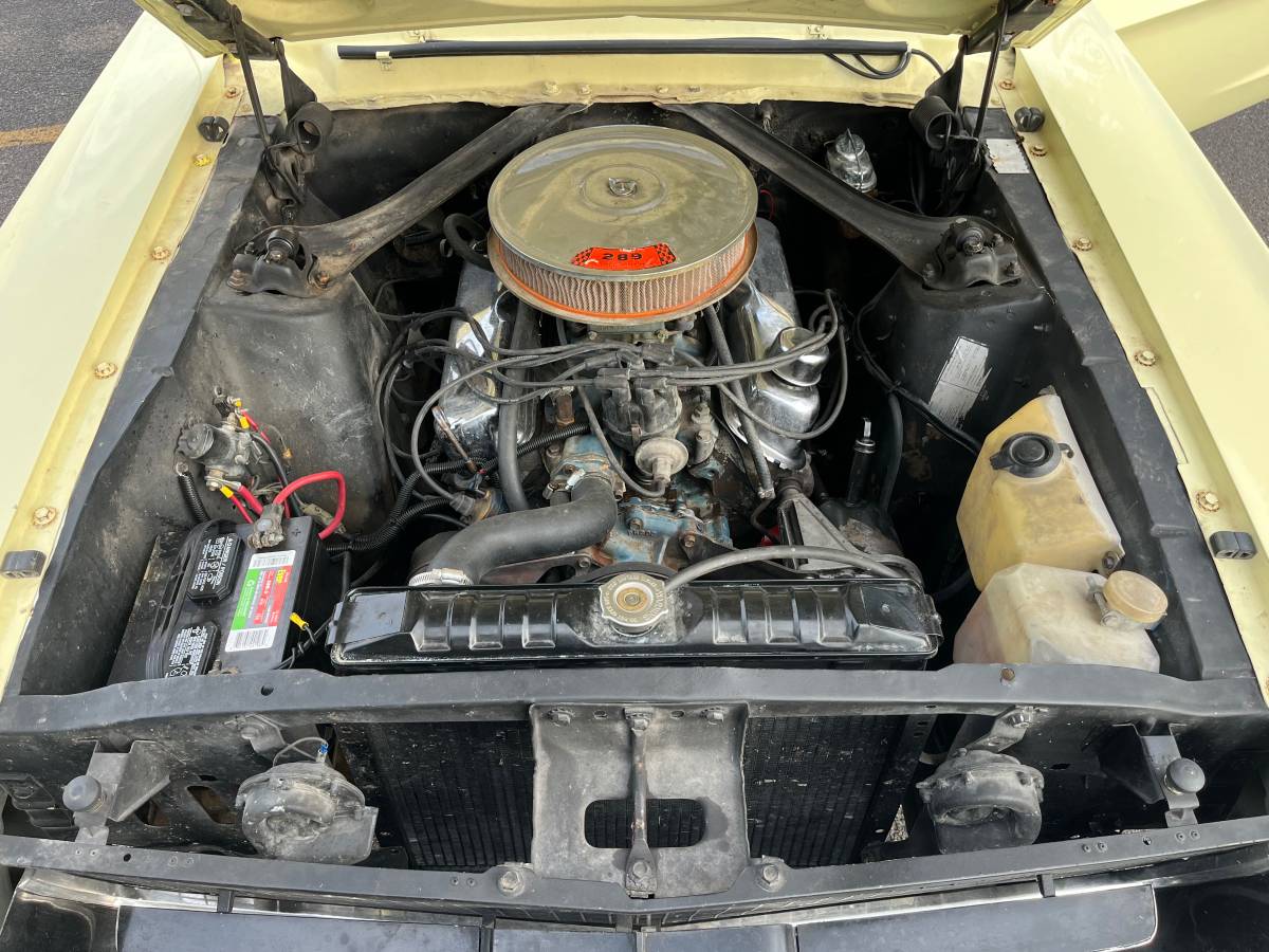 Ford-mustang-convertible-1967-yellow-15
