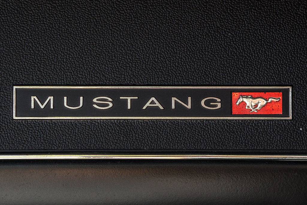Ford-mustang-convertible-1968-14