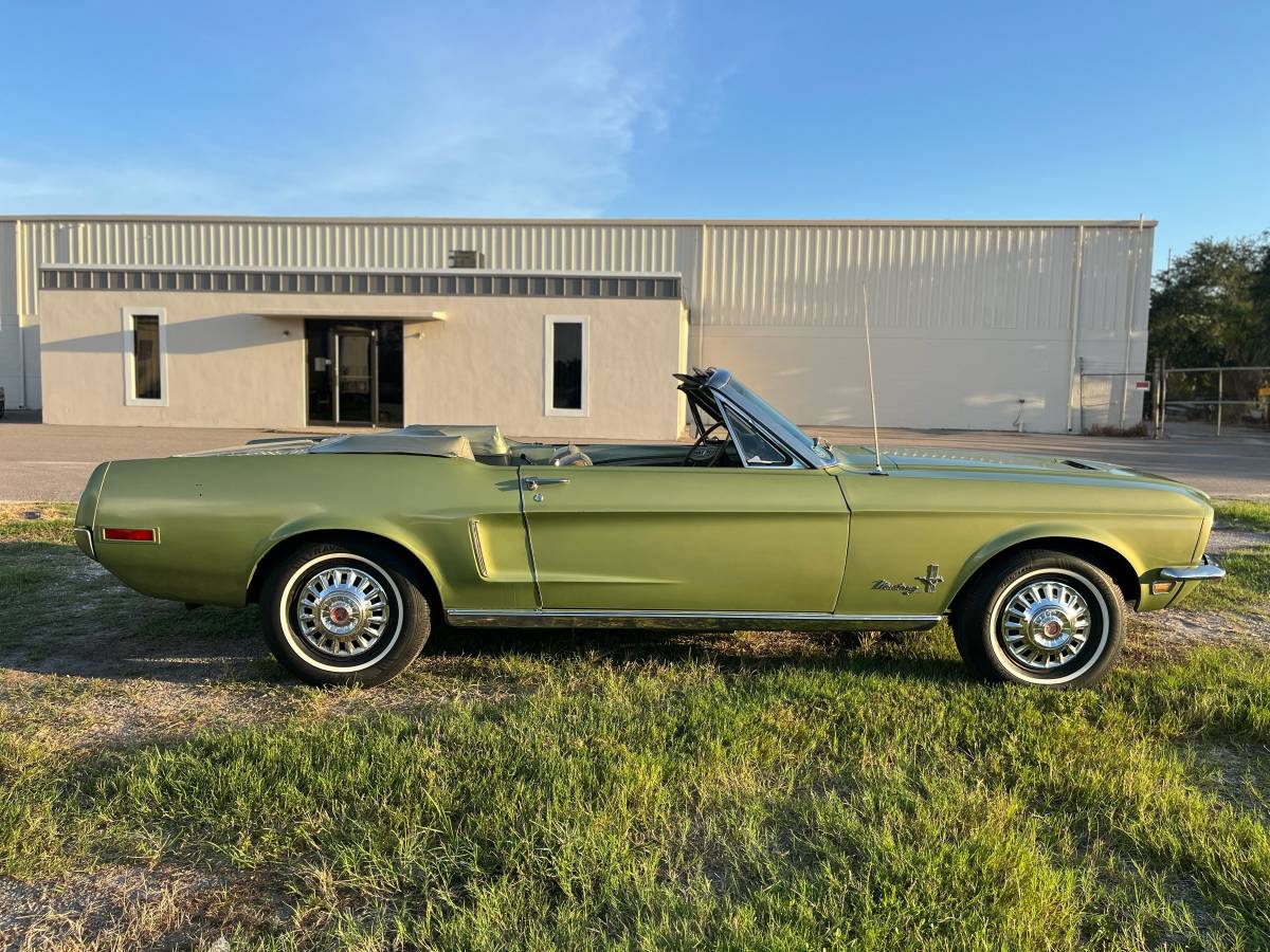 Ford-mustang-convertible-1968-green-2