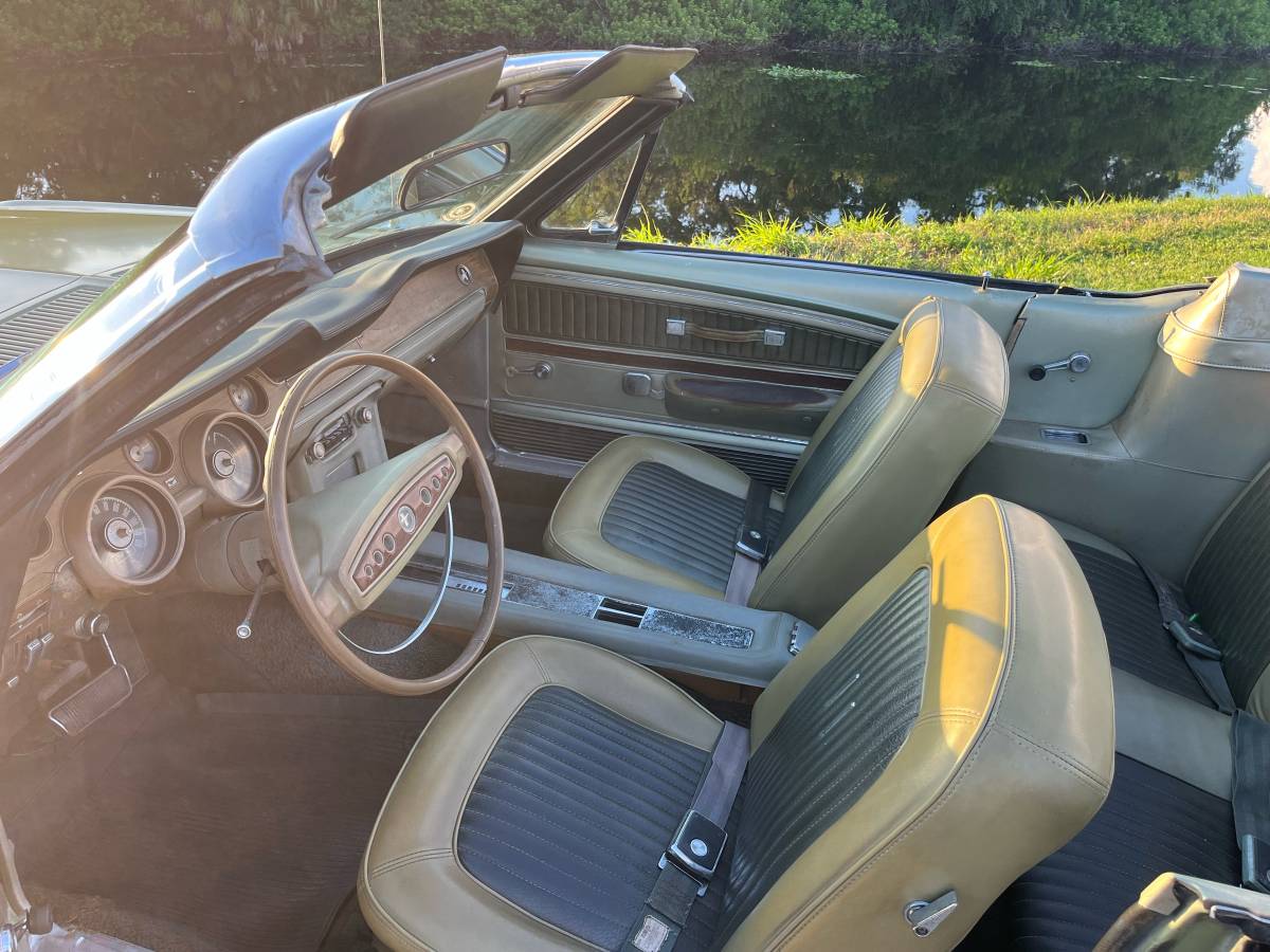 Ford-mustang-convertible-1968-green-8