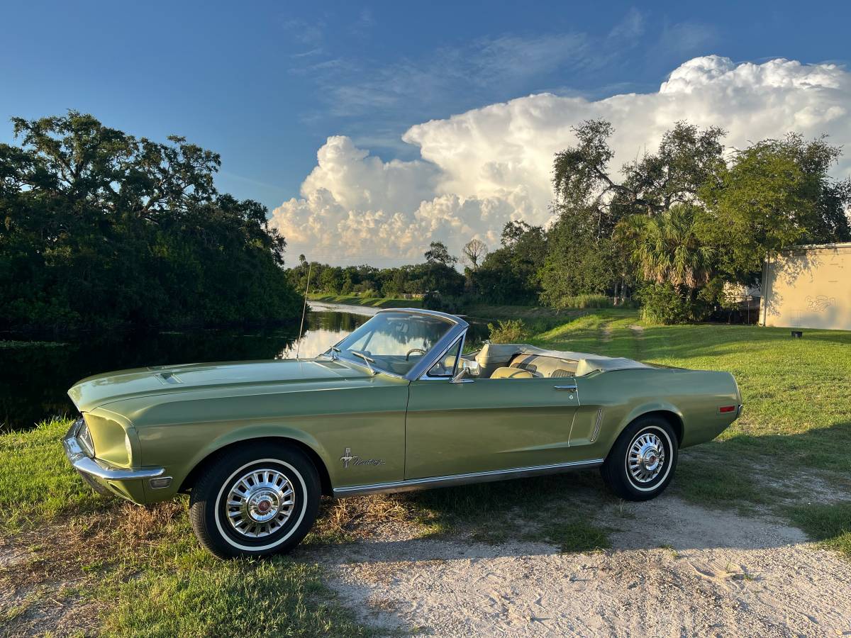 Ford-mustang-convertible-1968-green