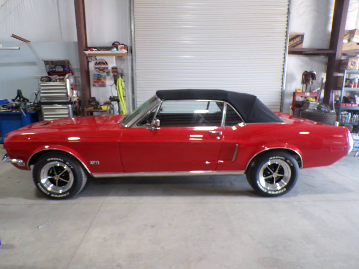Ford-mustang-convertible-1968-red-1