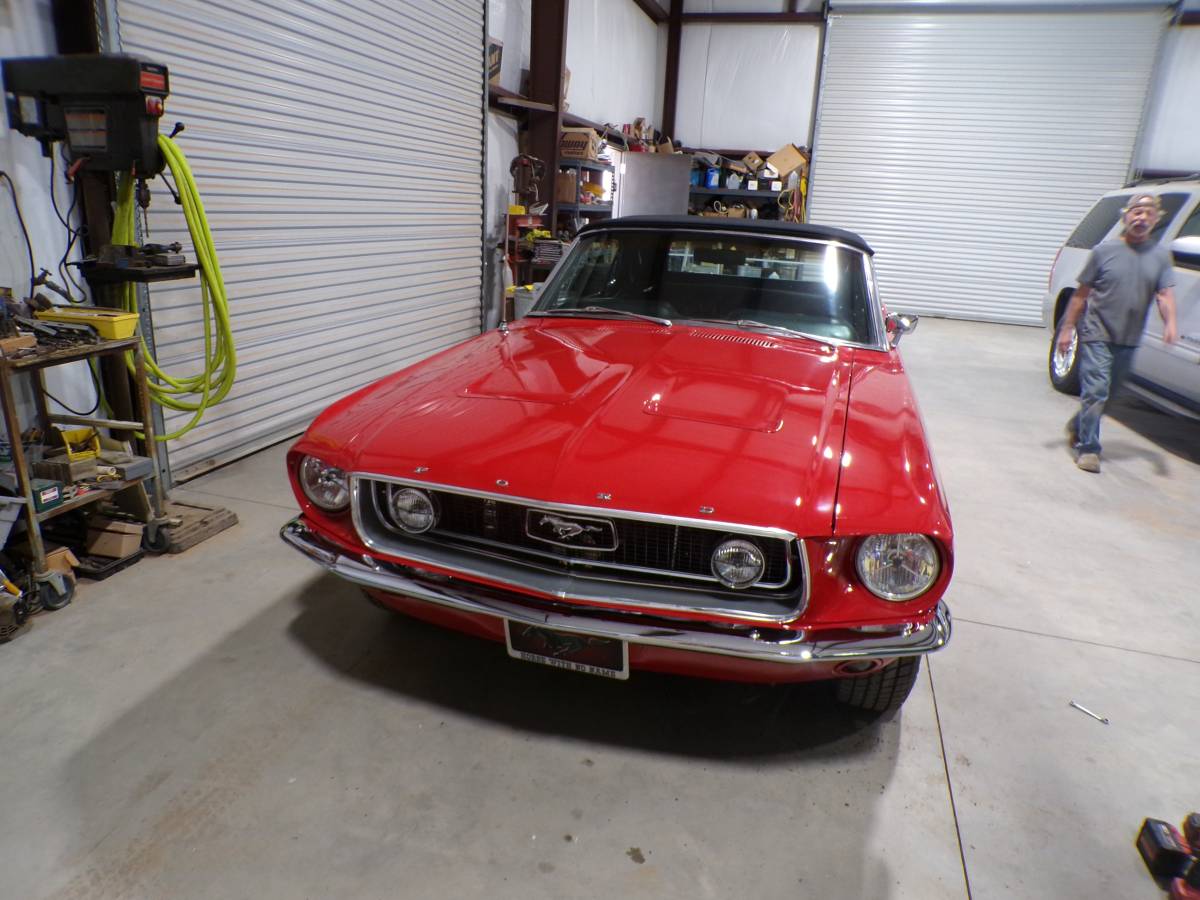 Ford-mustang-convertible-1968-red-2