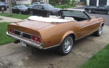 Ford-mustang-convertible-1973-12