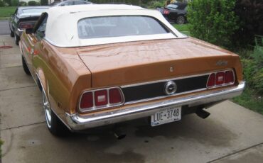 Ford-mustang-convertible-1973-2
