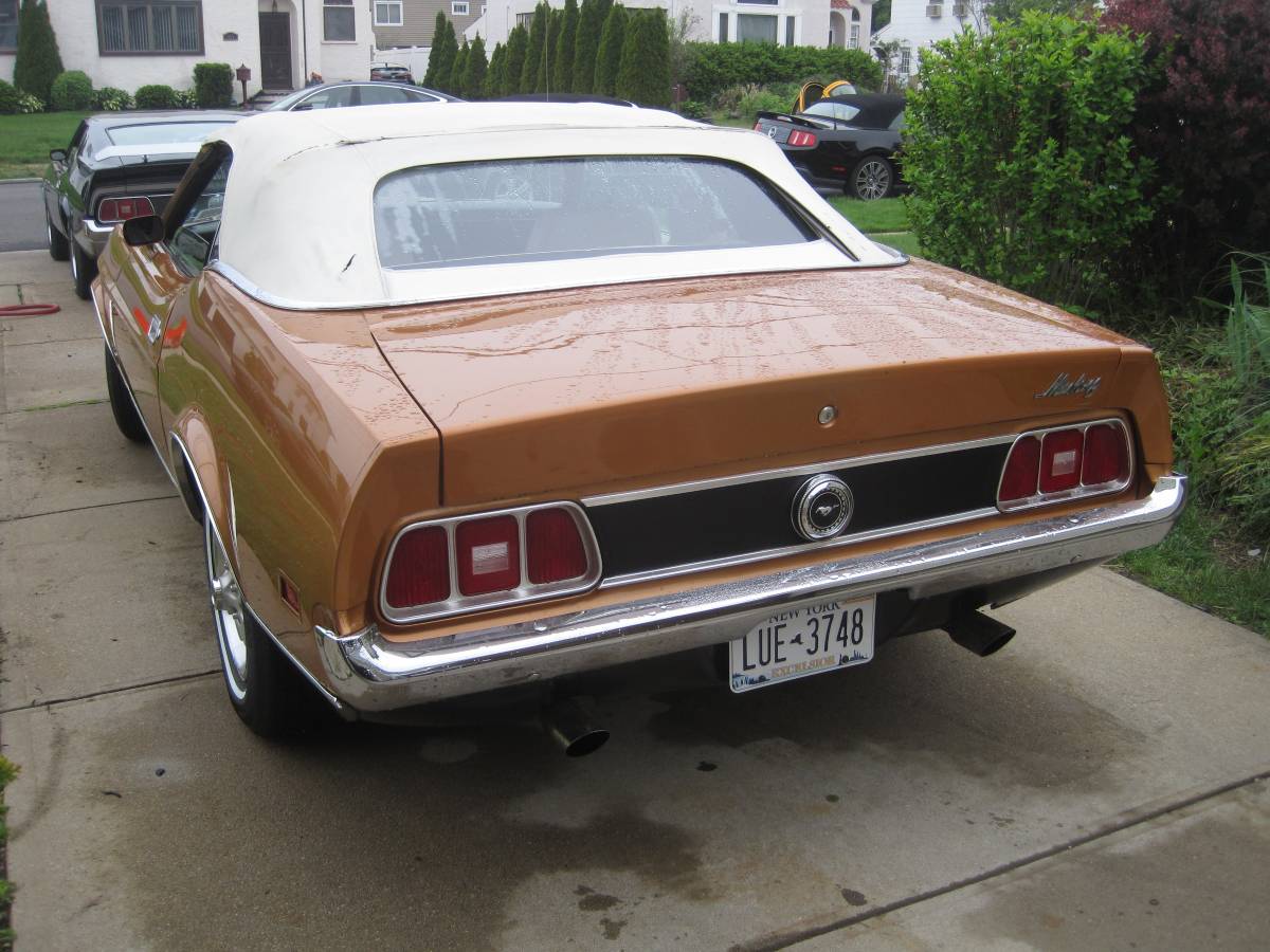 Ford-mustang-convertible-1973-2