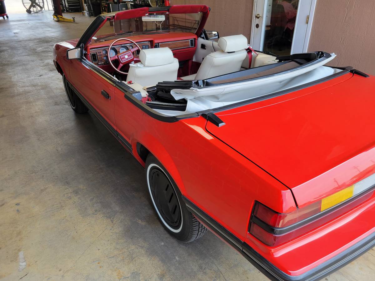 Ford-mustang-convertible-1983-red-1