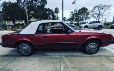 Ford-mustang-convertible-1984-red-2