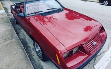 Ford-mustang-convertible-1984-red-4
