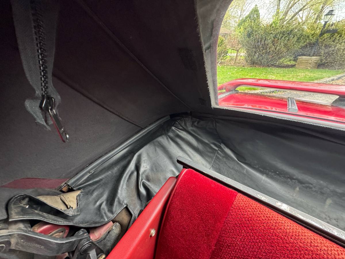 Ford-mustang-convertible-1986-red-11