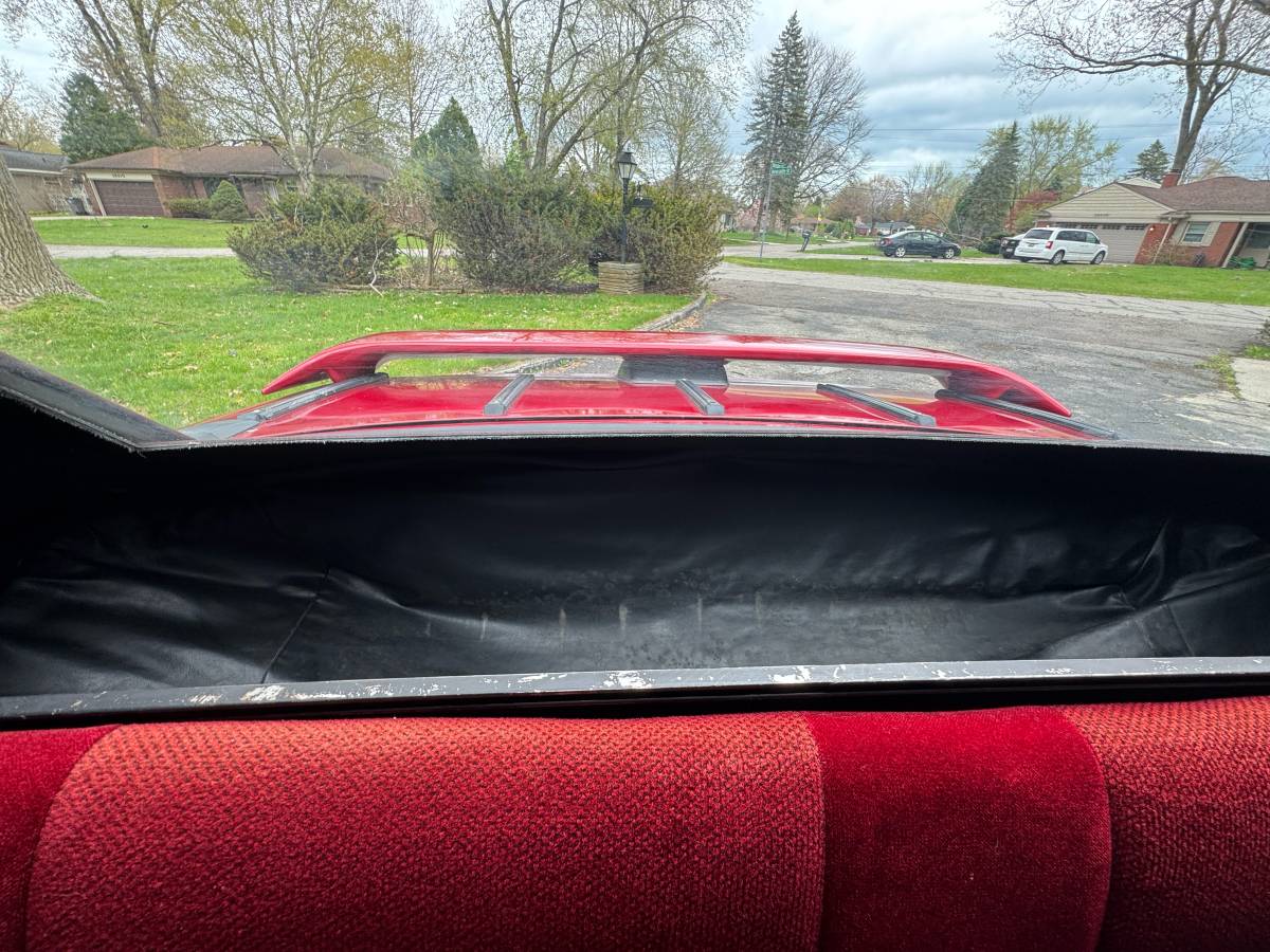 Ford-mustang-convertible-1986-red-12