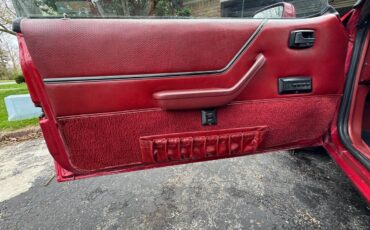 Ford-mustang-convertible-1986-red-16