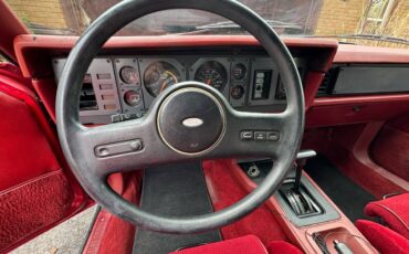 Ford-mustang-convertible-1986-red-17