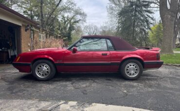 Ford-mustang-convertible-1986-red-2