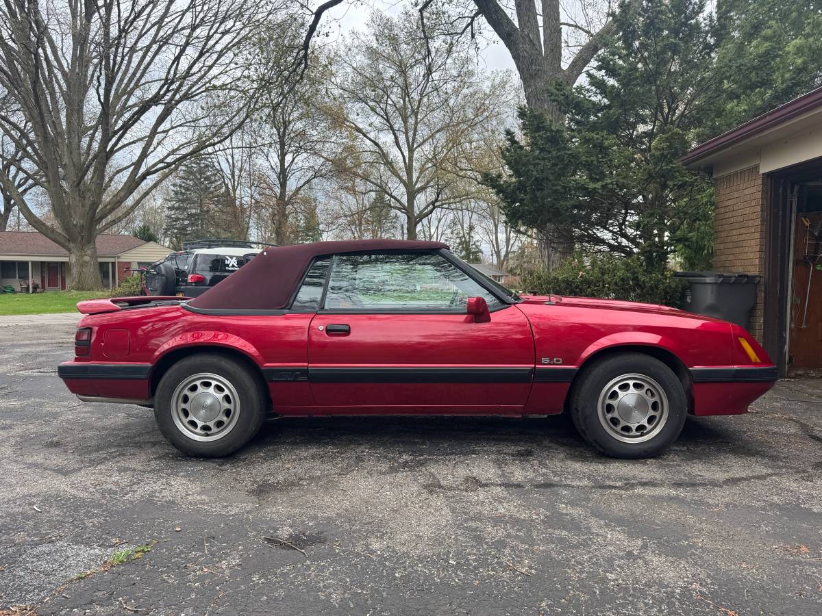 Ford-mustang-convertible-1986-red-3