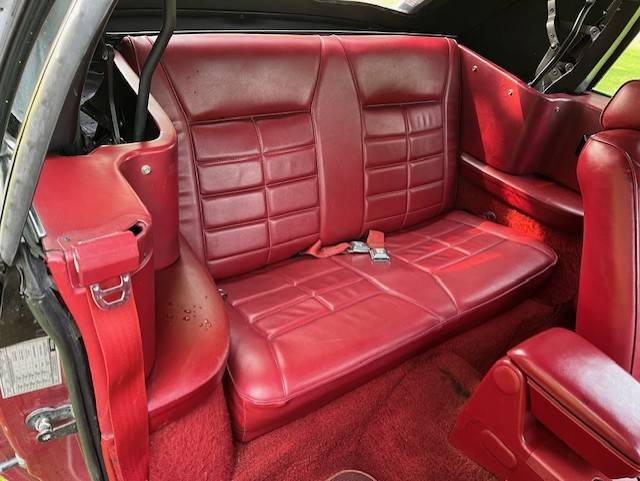 Ford-mustang-convertible-1988-16