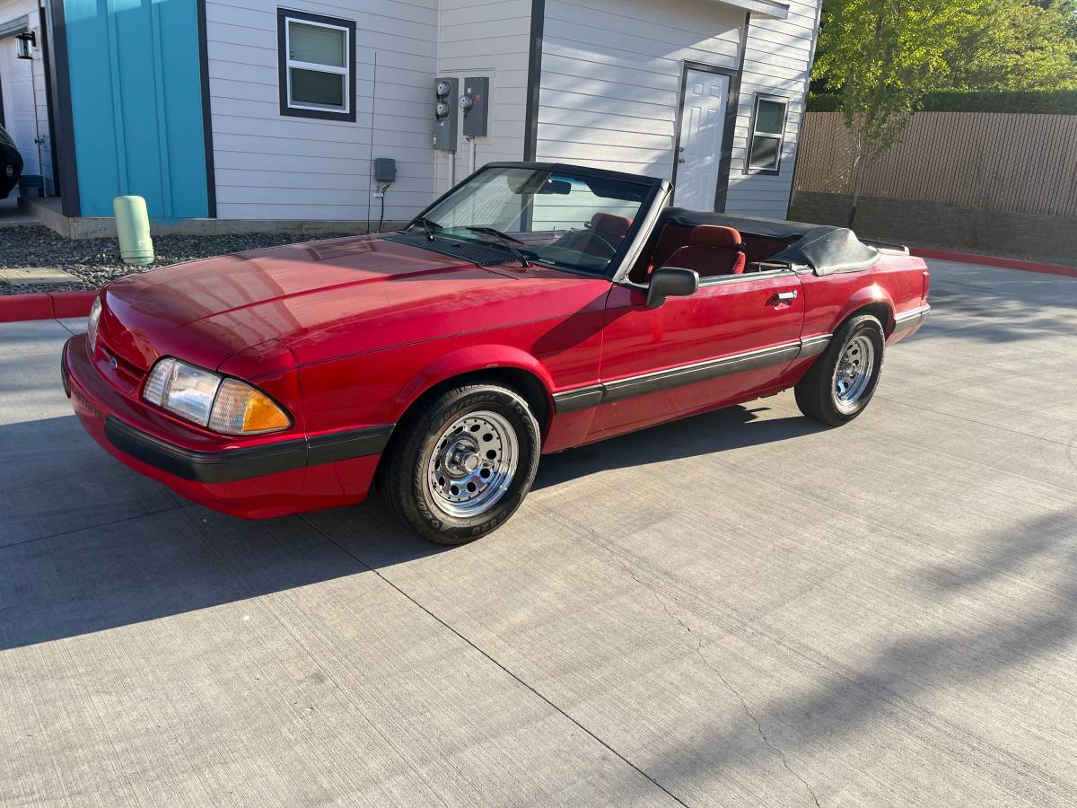 Ford-mustang-convertible-1990-red-1