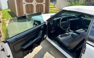 Ford-mustang-convertible-1991-white-1