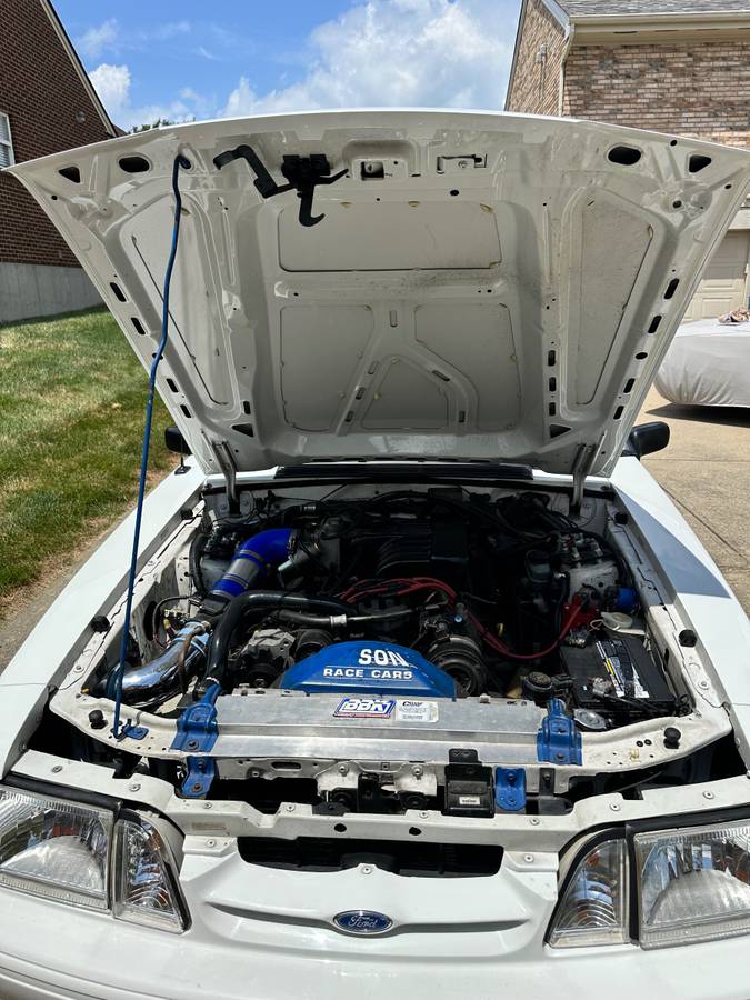 Ford-mustang-convertible-1991-white-15