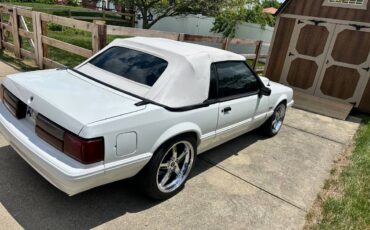 Ford-mustang-convertible-1991-white-2
