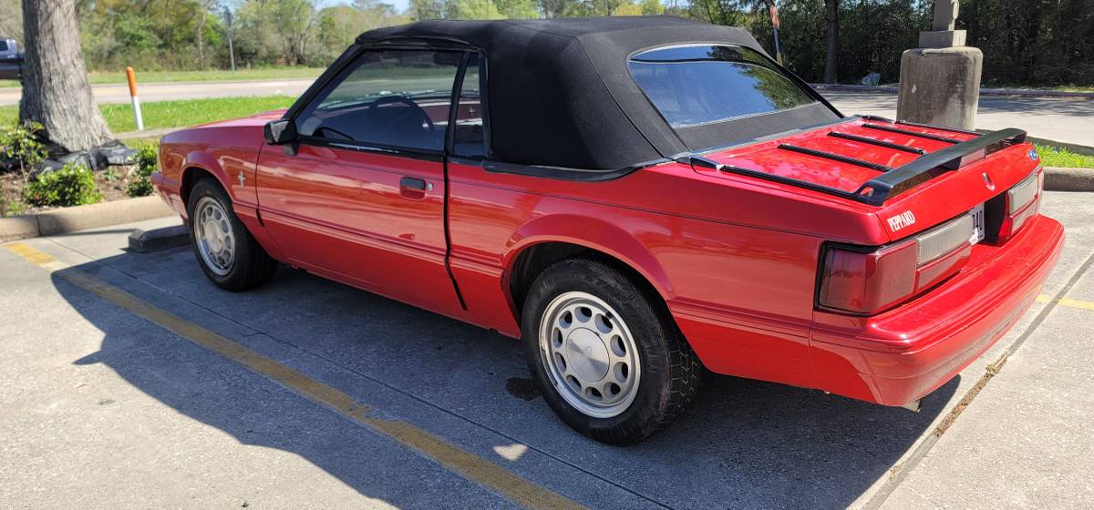 Ford-mustang-convertible-1992-red-10